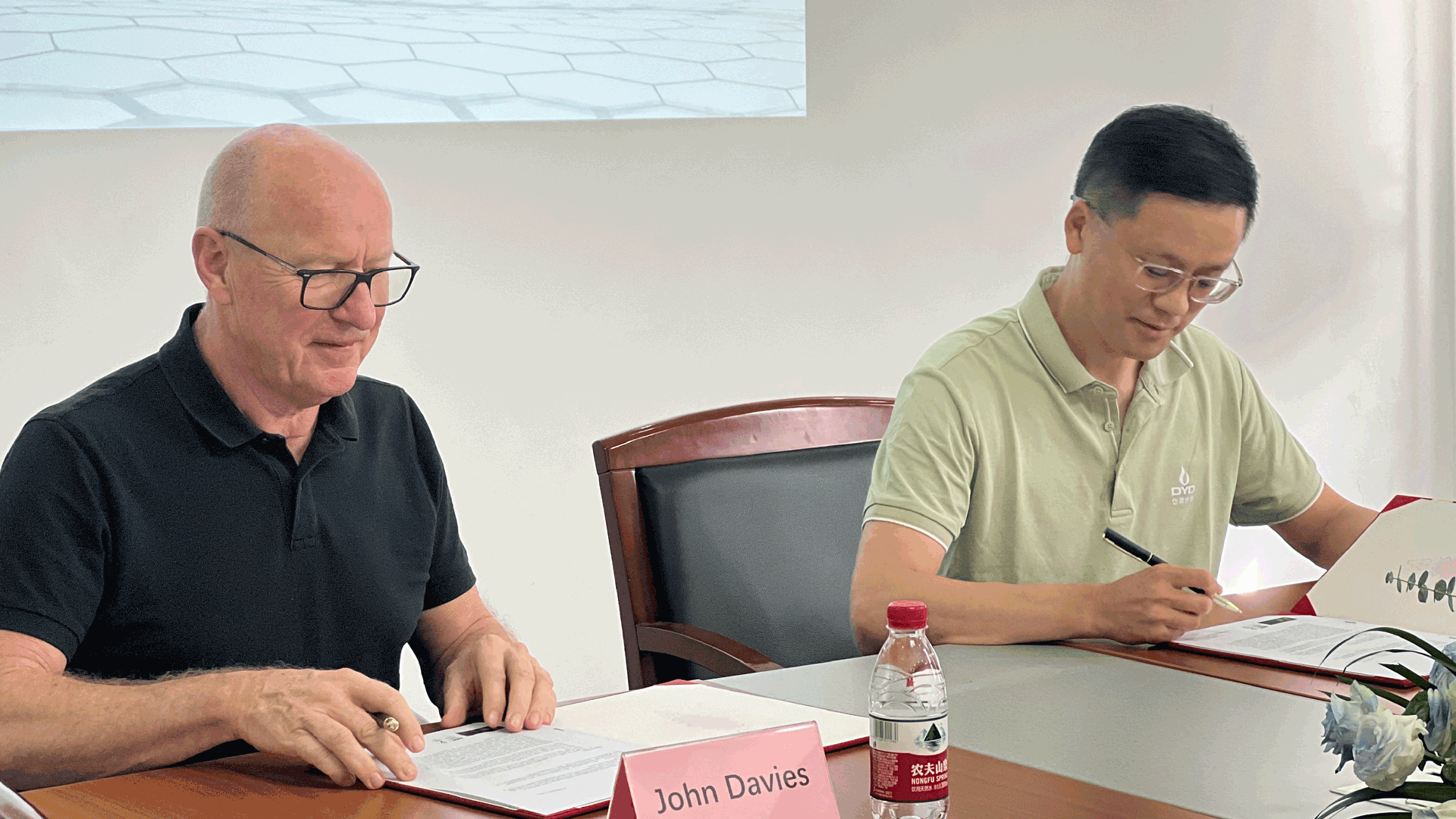 签约_画板 1 副本 3.png 签约_画板 1 副本 3.png